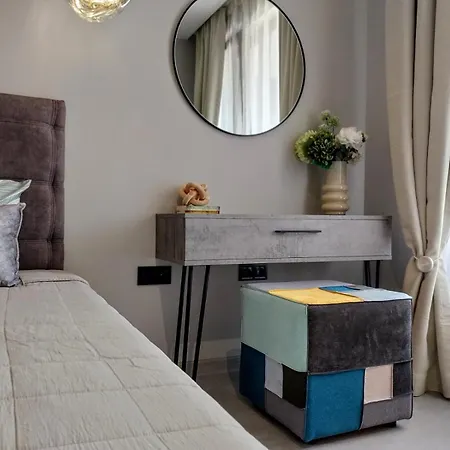 Ika с паркомясто Lejlighed Burgas City