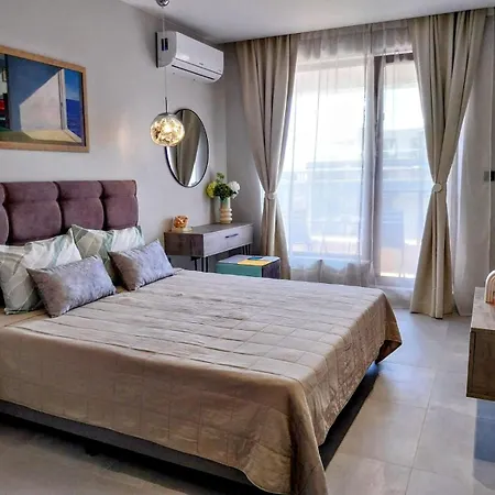 Apartment Ika With Parking