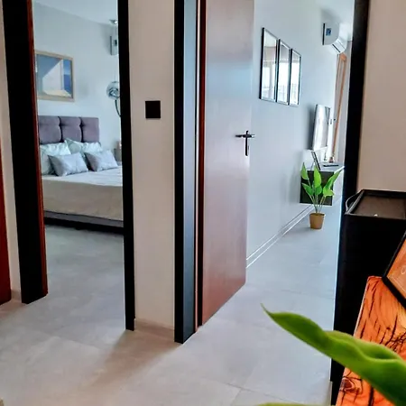 Apartment Ika With Parking